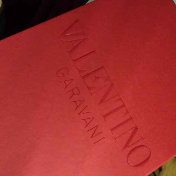 Valentino Garavani Gold Studded Logo Sneakers — With Box, Dust Bag & Tag - Picture 10 of 11